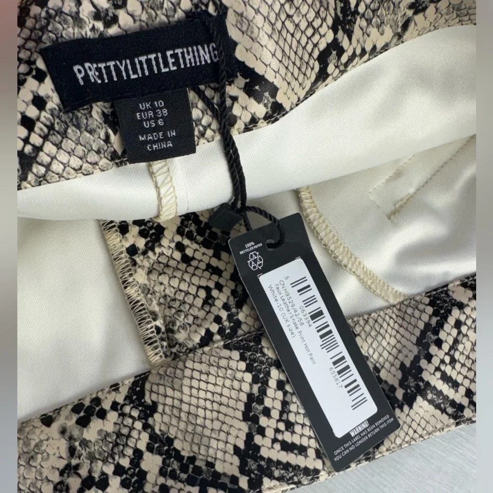 PRETTYLITTLETHING faux leather snakeskin shorts size 6 - Picture 5 of 8